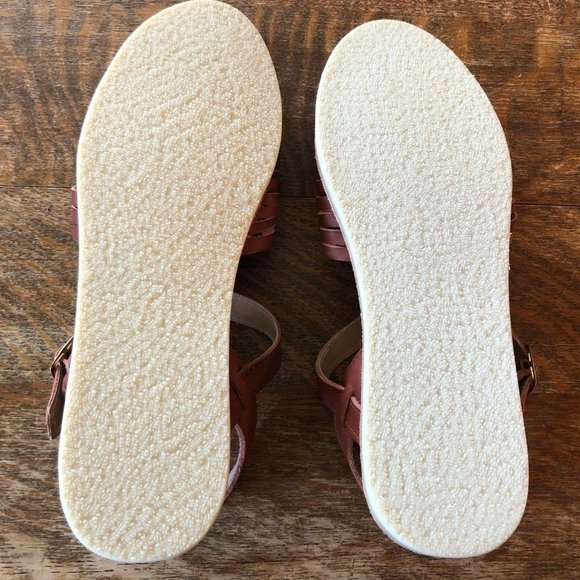 BNWOT Huarache Sandals - Picture 4 of 4